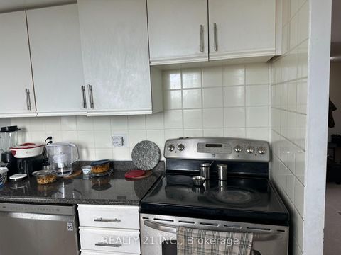 Photo 6 at 821 - 3 Greystone Walk Drive, Kennedy Park, Toronto