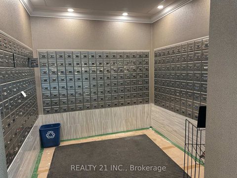 Photo 22 at 821 - 3 Greystone Walk Drive, Kennedy Park, Toronto