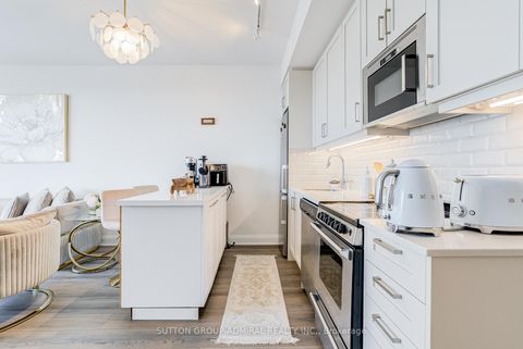 Photo 5 at 1010 - 20 Gatineau Drive, Beverley Glen, Vaughan