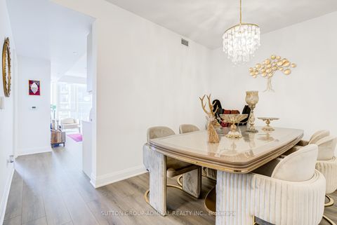 Photo 9 at 1010 - 20 Gatineau Drive, Beverley Glen, Vaughan