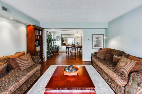 Photo 5 at 76 Ashbourne Drive, City Centre West, Toronto
