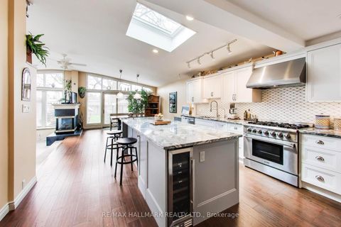 Photo 9 at 76 Ashbourne Drive, City Centre West, Toronto