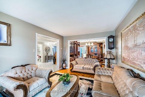 Photo 6 at 81 Vera Street, East Woodbridge, Vaughan