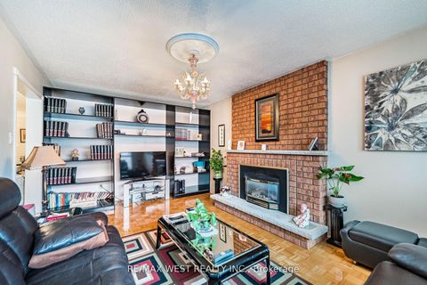 Photo 10 at 81 Vera Street, East Woodbridge, Vaughan