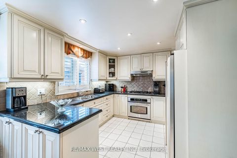 Photo 13 at 81 Vera Street, East Woodbridge, Vaughan