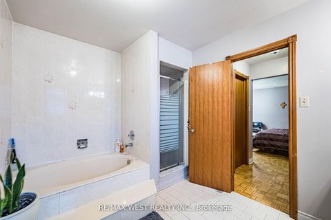 Photo 30 at 81 Vera Street, East Woodbridge, Vaughan