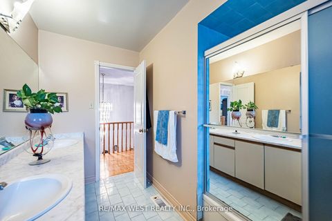 Photo 38 at 81 Vera Street, East Woodbridge, Vaughan