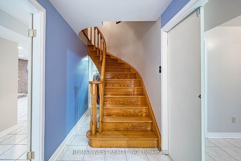 Photo 39 at 81 Vera Street, East Woodbridge, Vaughan