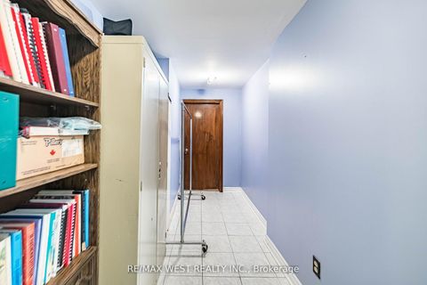 Photo 40 at 81 Vera Street, East Woodbridge, Vaughan