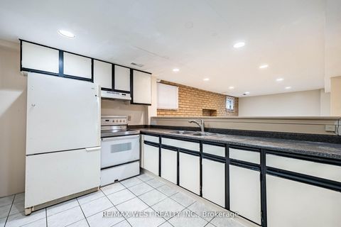 Photo 41 at 81 Vera Street, East Woodbridge, Vaughan