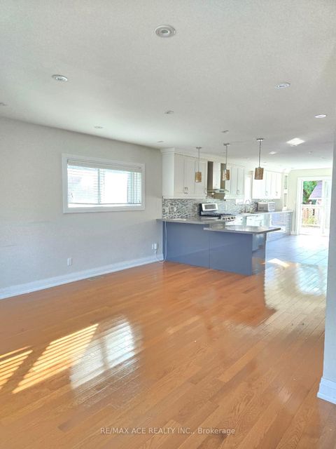 Photo 2 at 66 Portsdown Road, Dorset Park, Toronto