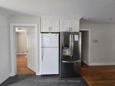 Photo 7 at 66 Portsdown Road, Dorset Park, Toronto