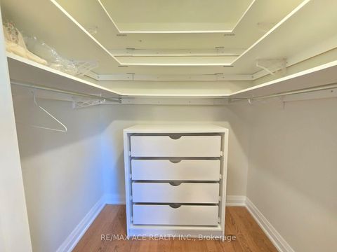 Photo 11 at 66 Portsdown Road, Dorset Park, Toronto