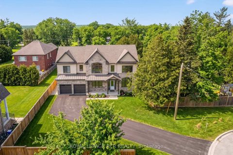 Photo 1 at 28 St. George Street, Sutton & Jackson's Point, Georgina