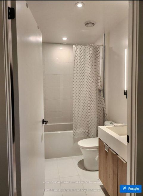 Photo 31 at 1705 - 117 Broadway Avenue, Mount Pleasant West, Toronto