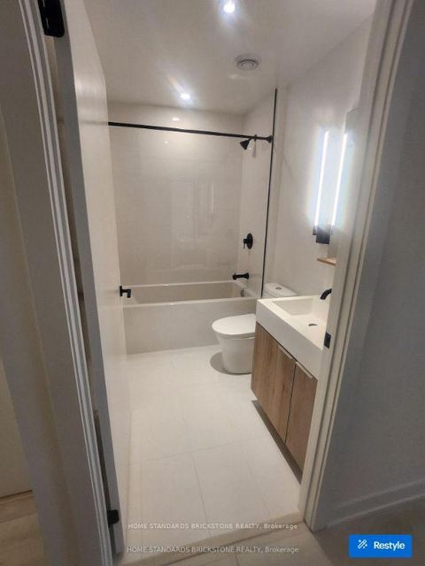 Photo 32 at 1705 - 117 Broadway Avenue, Mount Pleasant West, Toronto