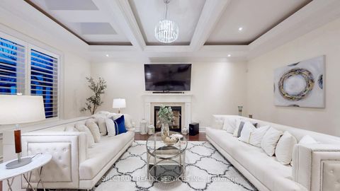 Photo 10 at 223 Lennox Avenue, Harding, Richmond Hill