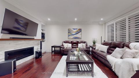 Photo 37 at 223 Lennox Avenue, Harding, Richmond Hill