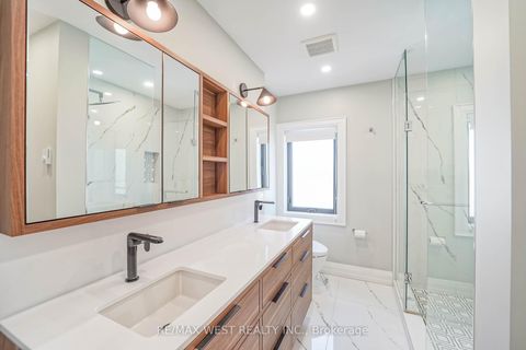 Photo 6 at 79 Elmsthorpe Avenue, Forest Hill South, Toronto