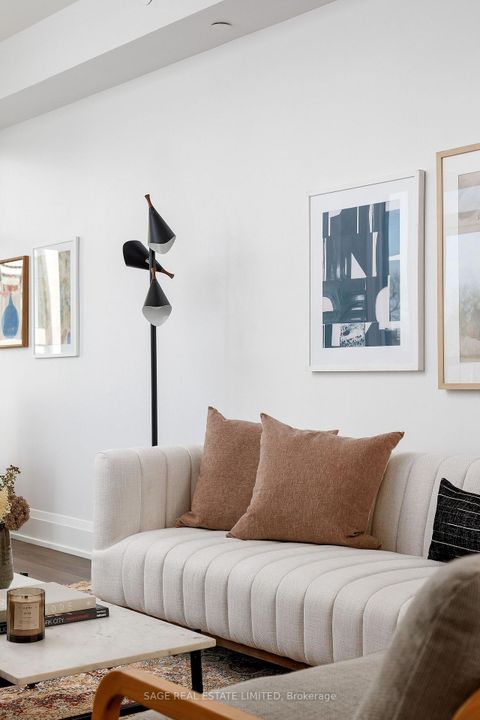 Photo 10 at 504 - 2 Old Mill Drive, Swansea, Toronto