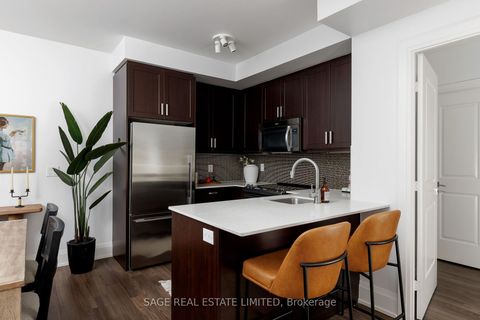 Photo 21 at 504 - 2 Old Mill Drive, Swansea, Toronto