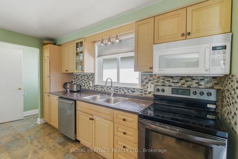 Photo 14 at 72 Clover Ridge Drive E, South East, Ajax