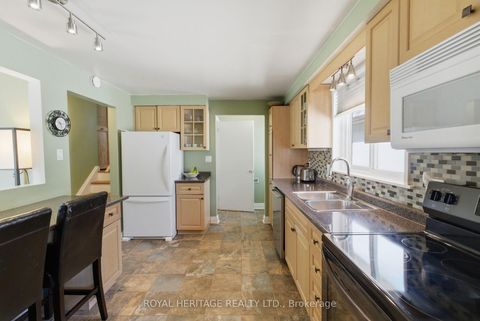 Photo 17 at 72 Clover Ridge Drive E, South East, Ajax