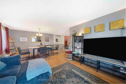 Photo 15 at 10 Ford Street, Sunnidale, Barrie