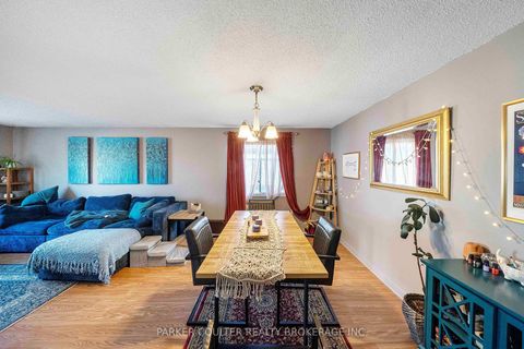 Photo 18 at 10 Ford Street, Sunnidale, Barrie