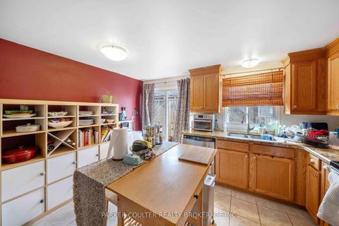 Photo 22 at 10 Ford Street, Sunnidale, Barrie