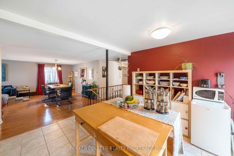 Photo 23 at 10 Ford Street, Sunnidale, Barrie