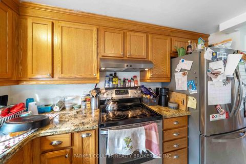 Photo 24 at 10 Ford Street, Sunnidale, Barrie