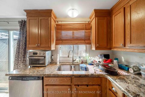 Photo 25 at 10 Ford Street, Sunnidale, Barrie