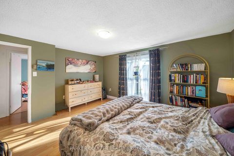 Photo 29 at 10 Ford Street, Sunnidale, Barrie