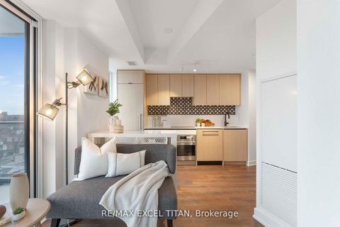 Photo 10 at 703 - 5 Lakeview Avenue, Bellwoods, Toronto