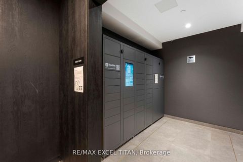 Photo 40 at 703 - 5 Lakeview Avenue, Bellwoods, Toronto