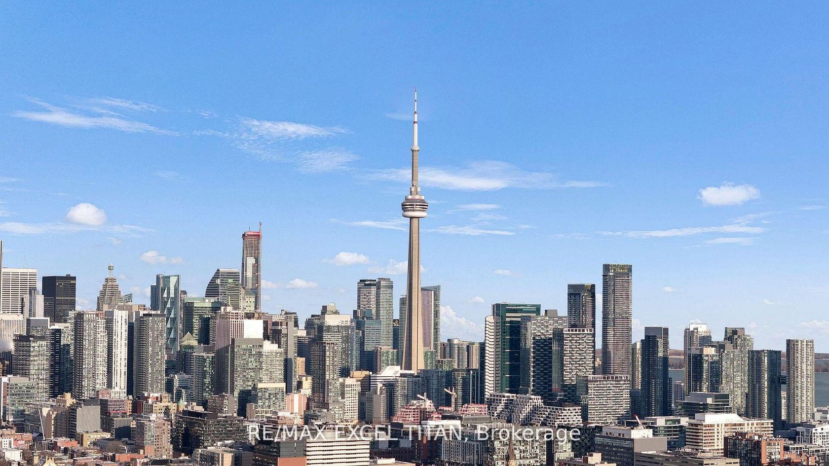 703 - 5 Lakeview Avenue, Bellwoods, Toronto photo number 2