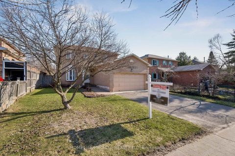 Photo 2 at 77 Livingstone Street W, Sunnidale, Barrie