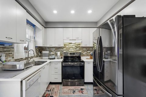 Photo 12 at 77 Livingstone Street W, Sunnidale, Barrie