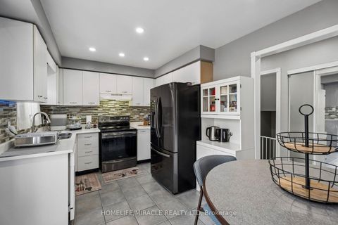 Photo 16 at 77 Livingstone Street W, Sunnidale, Barrie