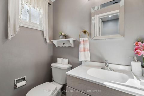 Photo 17 at 77 Livingstone Street W, Sunnidale, Barrie