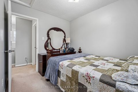 Photo 24 at 77 Livingstone Street W, Sunnidale, Barrie