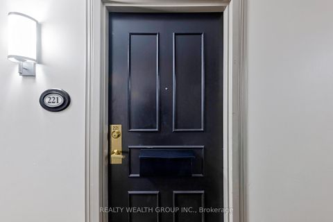 Photo 3 at 221 - 155 Main Street N, London, Newmarket