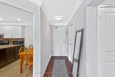 Photo 4 at 221 - 155 Main Street N, London, Newmarket