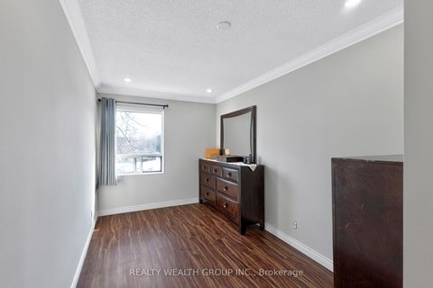 Photo 14 at 221 - 155 Main Street N, London, Newmarket