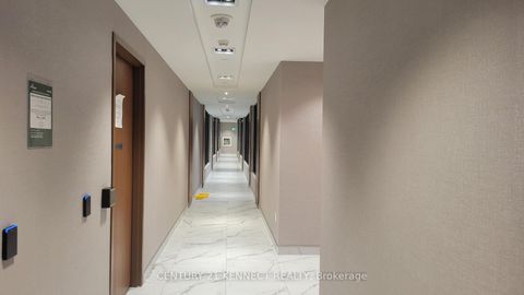 Photo 8 at 2606 - 105 Oneida Crescent, Langstaff, Richmond Hill