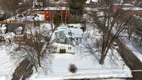 Photo 15 at 151 Richmond Street, Mill Pond, Richmond Hill