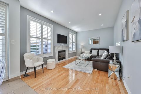 Photo 4 at 170 Silver Maple Road, Jefferson, Richmond Hill