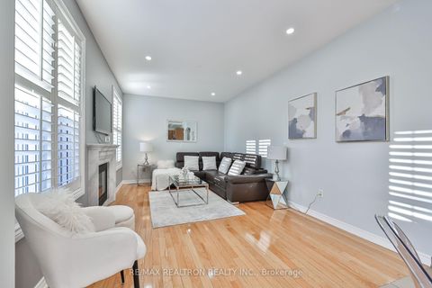 Photo 5 at 170 Silver Maple Road, Jefferson, Richmond Hill