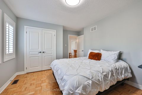 Photo 24 at 170 Silver Maple Road, Jefferson, Richmond Hill